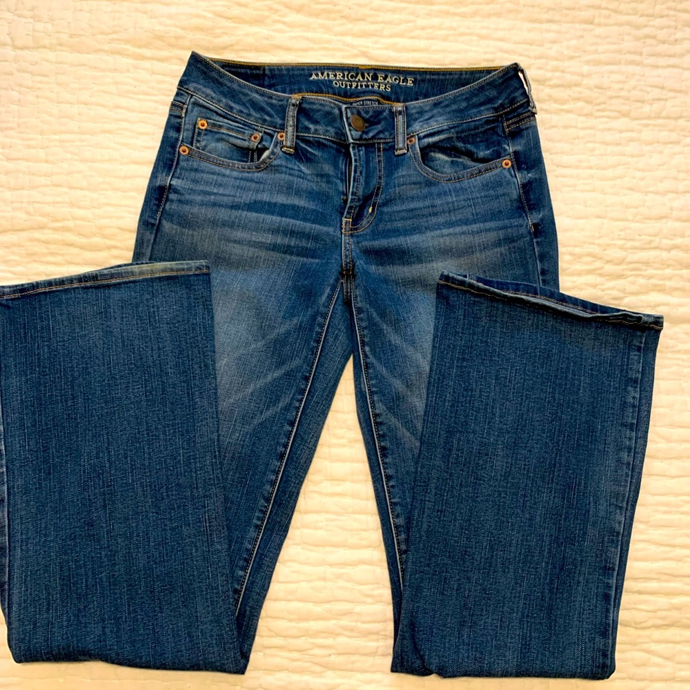 American Eagle Boyfriend Fit Jeans; Size 4